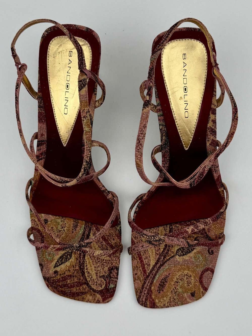 Bandolino brocade fabric  ‘Dobex’ sling back heels. Size 8.5 M